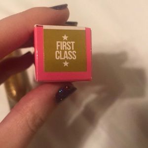 Jeffree Star Makeup - 💣 Jeffree Star Velour Liquid Lipstick Jeffree Star Makeup - 💣 Jeffree Star Velour Liquid Lipstick
